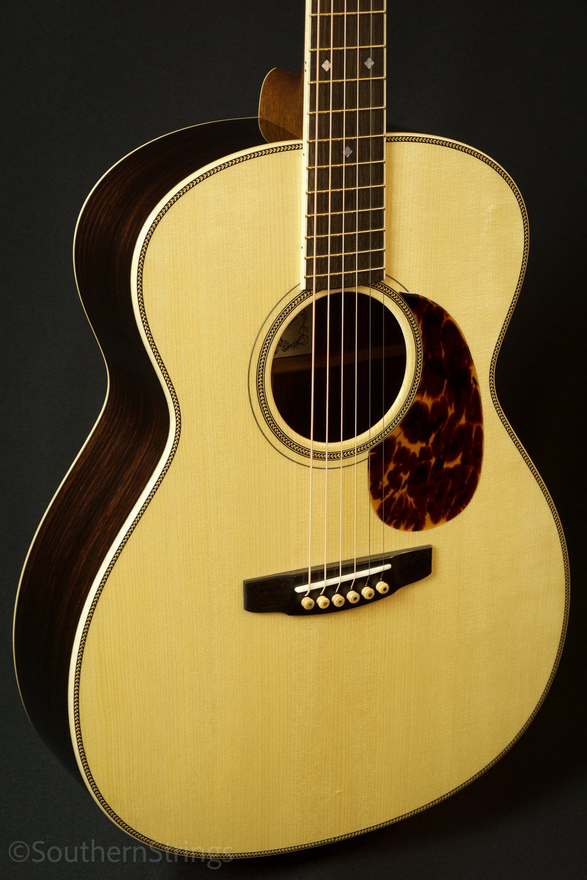 Goodall Traditional Rosewood OM