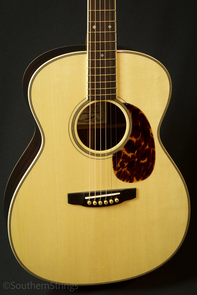 Goodall Traditional Rosewood OM